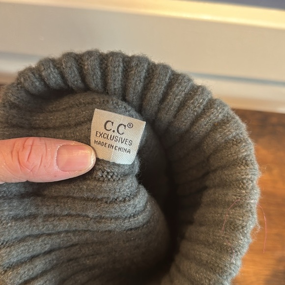 Unisex Soft Ribbed Cuff C.C Beanie HAT gray - Picture 4 of 6